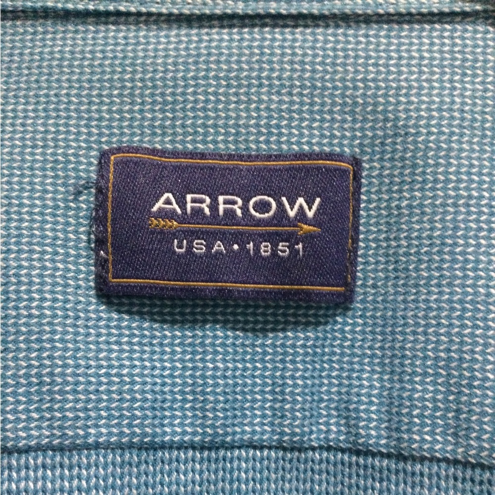 Arrow Men’s Blue Dress Shirt - Picture 2 of 5